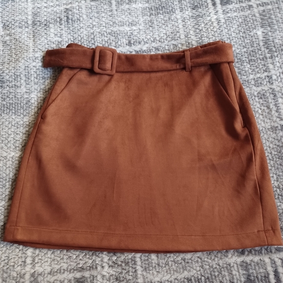Vero Moda Faux Suede Short Brown Skirt Sz M Academia Preppy Soft Girl - Picture 1 of 8